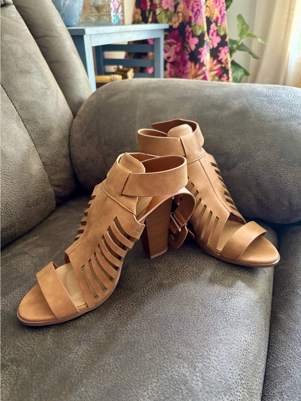 Women’s Tan Strappy Block Heel Sandals